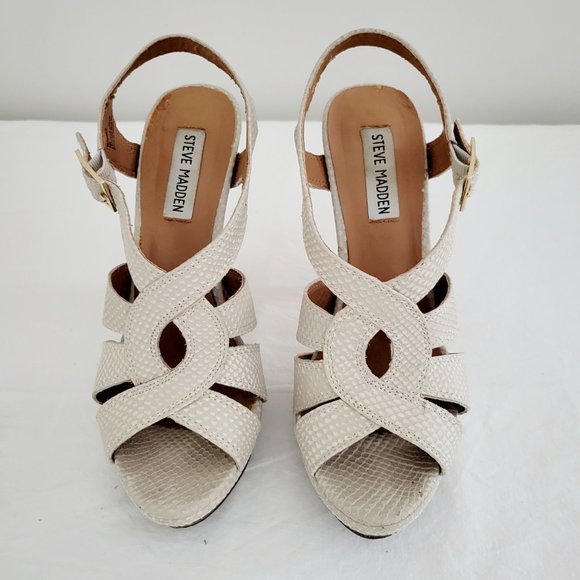 Steven  Madden Heels. Size 8 - Picture 3 of 4